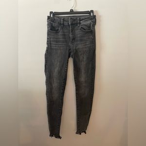American Eagle women’s skinny jeans